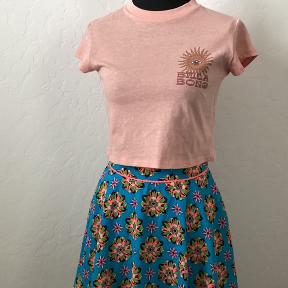 Flying Tomato NWOT, flowy mini skirt, blue background with orange flowers - Picture 10 of 11